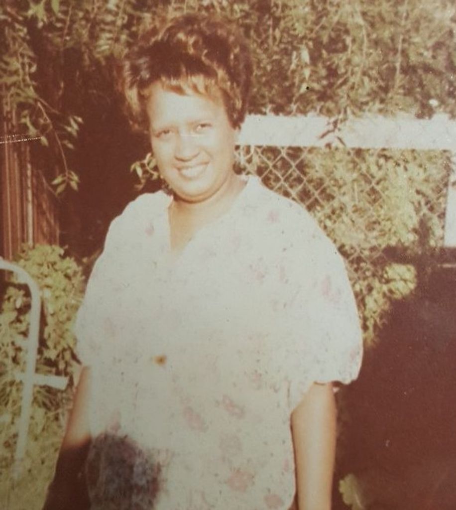 Henrietta Ms Retta' Cager