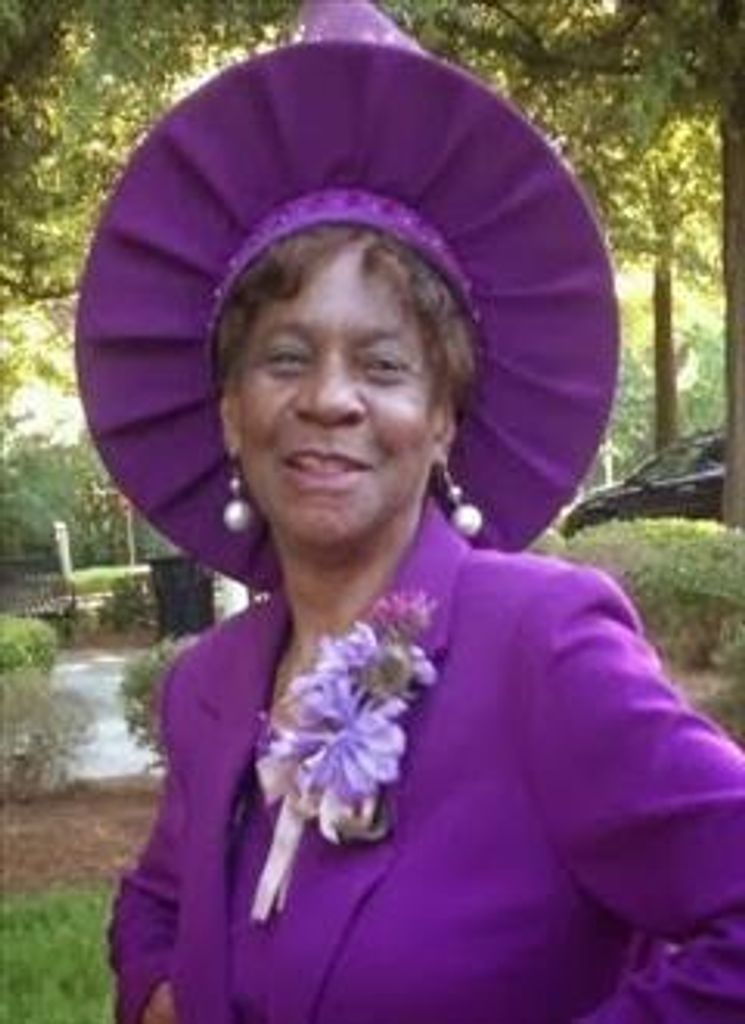 Lois Hoover Andrews Profile Photo