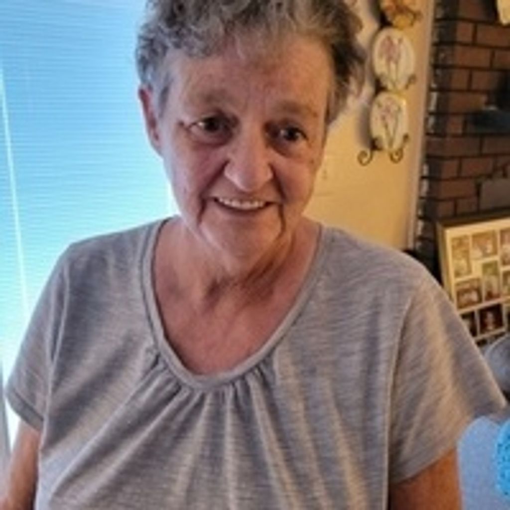 Gloria Dianne Leach Profile Photo