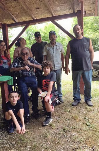 Golden Osborne photo gallery thumbnail 18 of 43