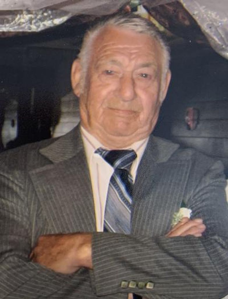 Llewellyn Wesley Simmonds Profile Photo