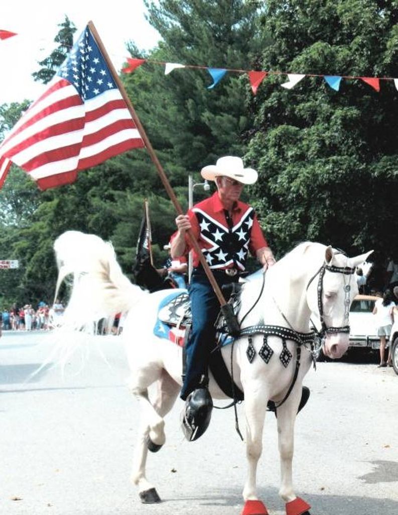 Leamon Brown of Deer Lodge, TN