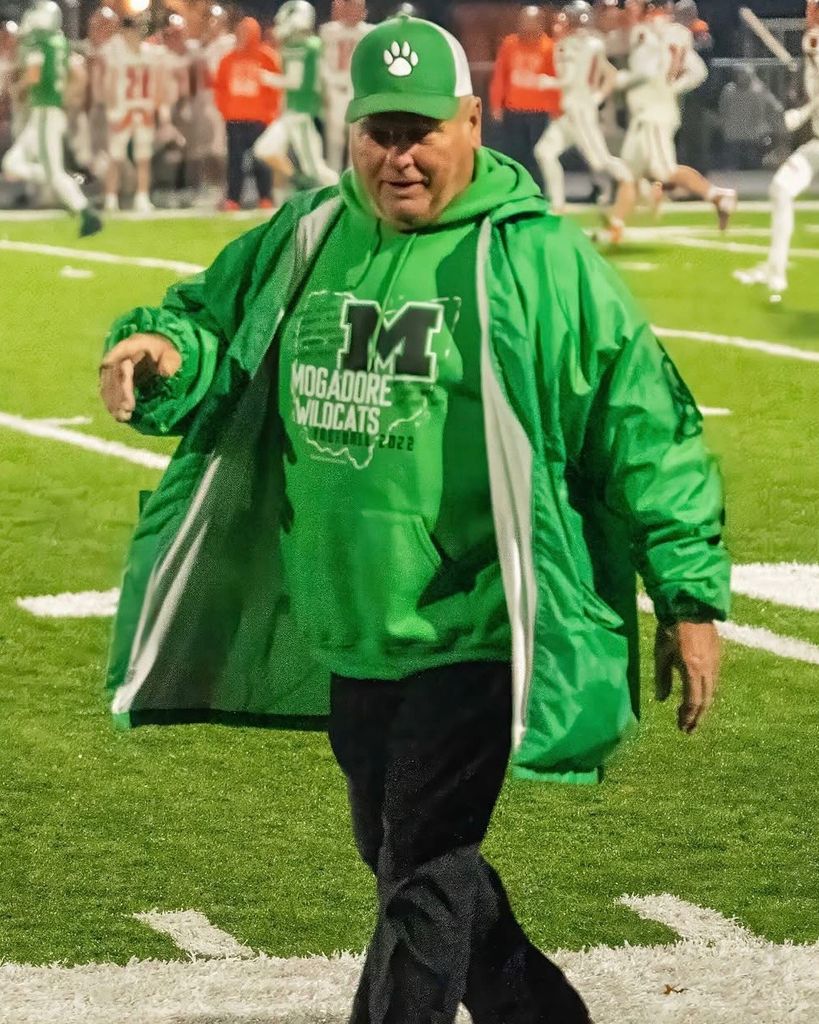 Dennis Robert Robbins Profile Photo