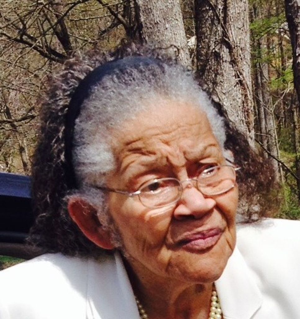 Mrs. Laura Scales Profile Photo