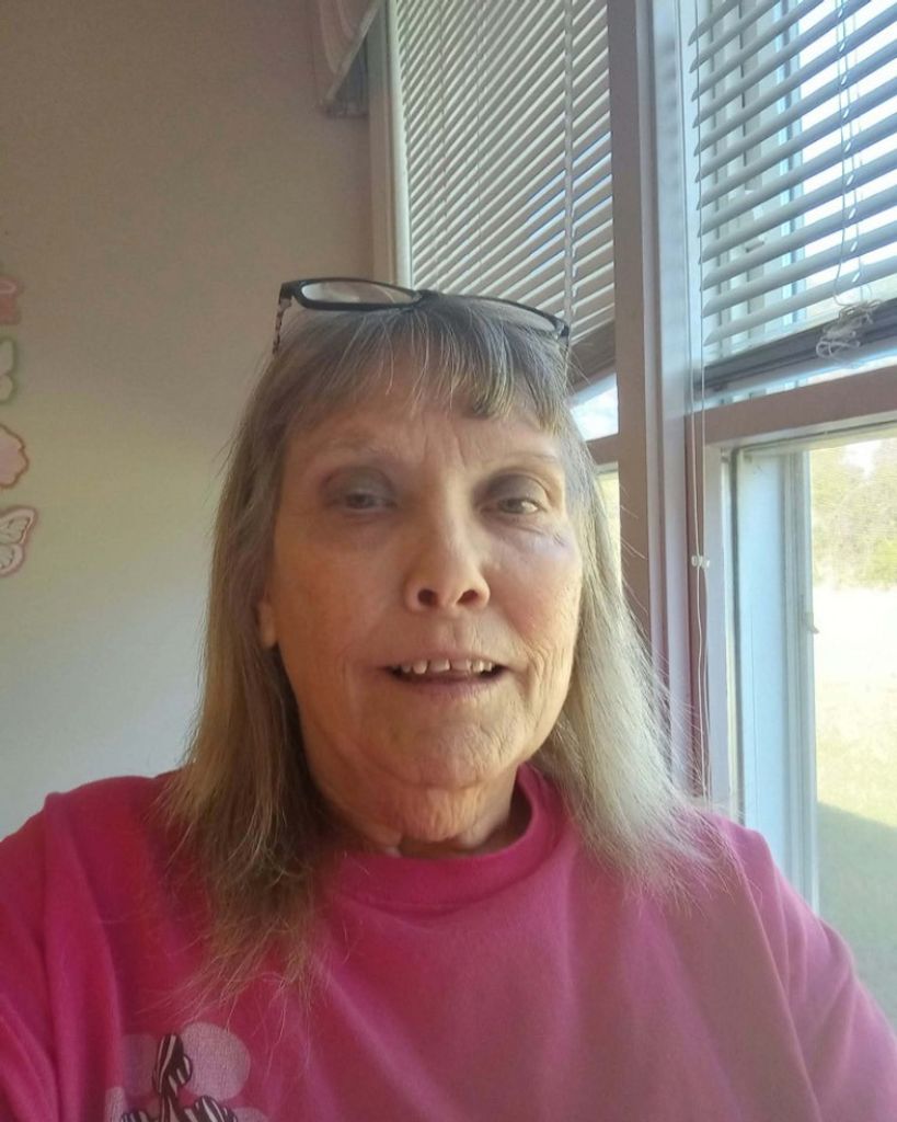 Julia Suzette Lowe Profile Photo