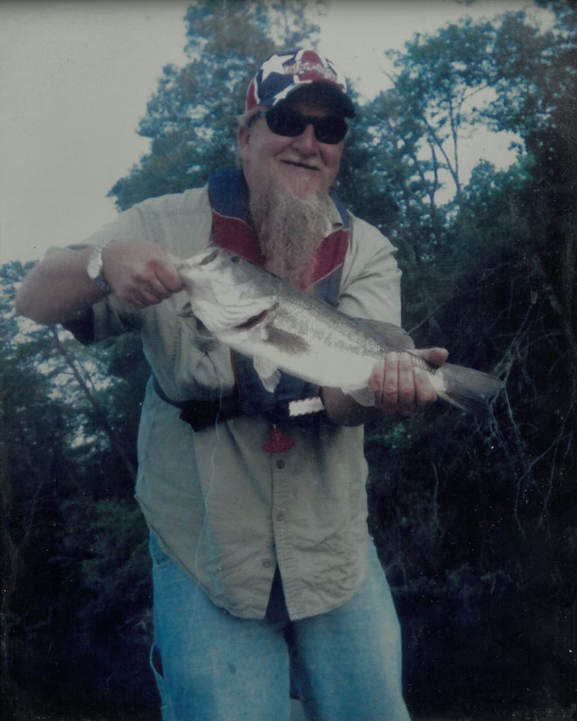 Larry Eugene Elliott Profile Photo