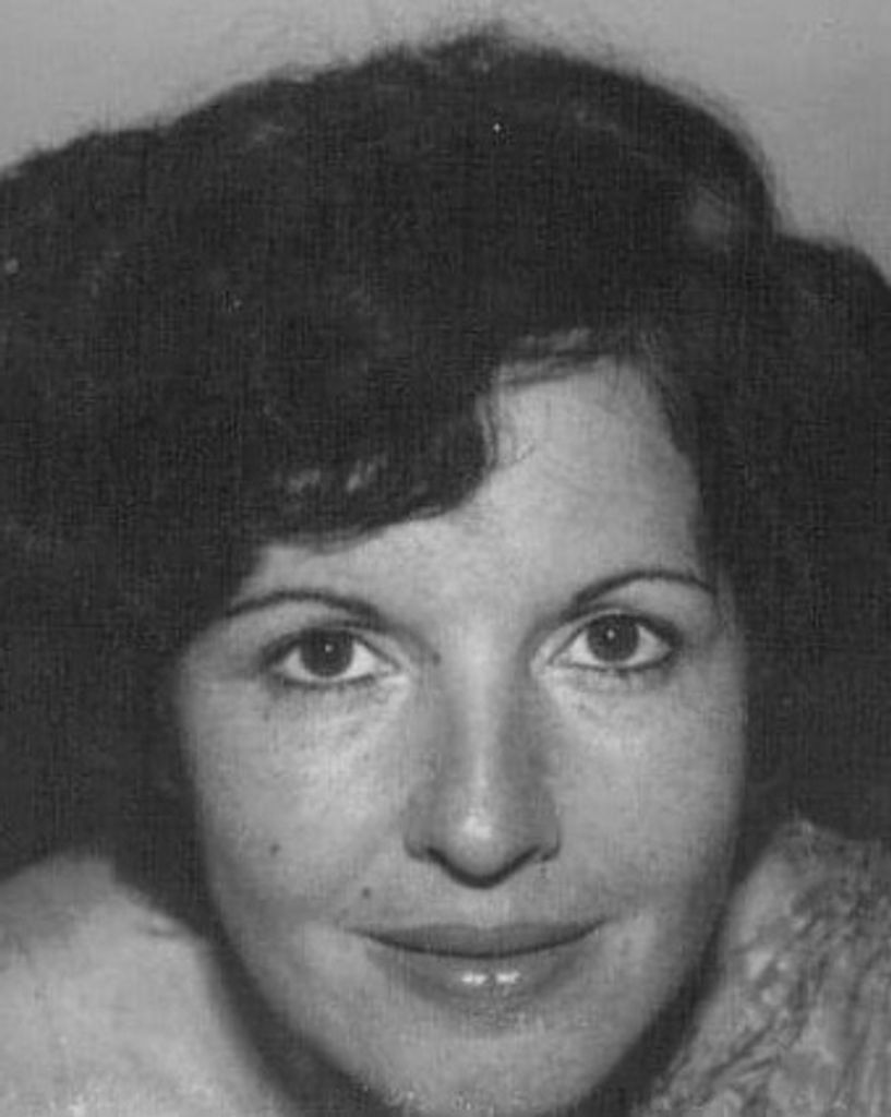 Lourdes Caridad Perez