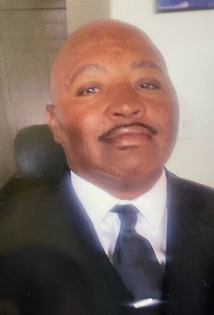 Ray Anthony (Charlie) Woods Profile Photo
