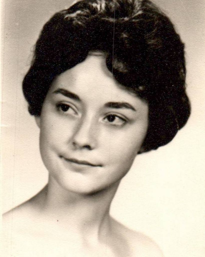 Mary Sue Moore Profile Photo