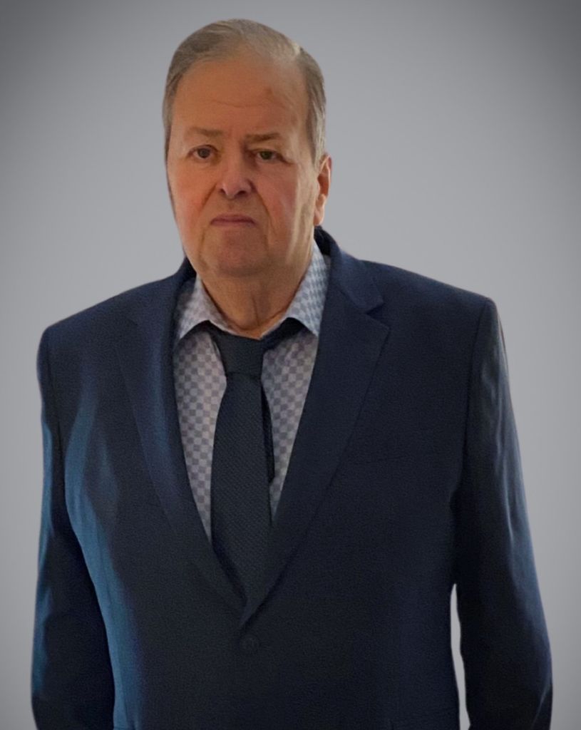 Robert Wade Profile Photo