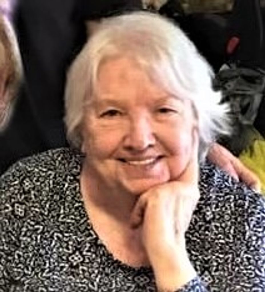 Lynna "Joan" (Evans) Edwards Profile Photo