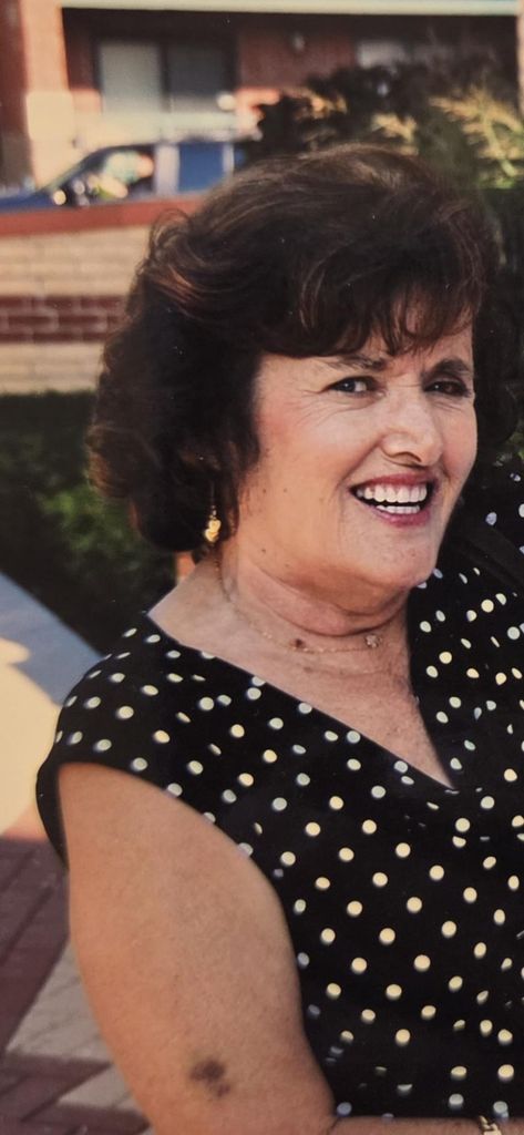 Anna "Litsa" Orfanos