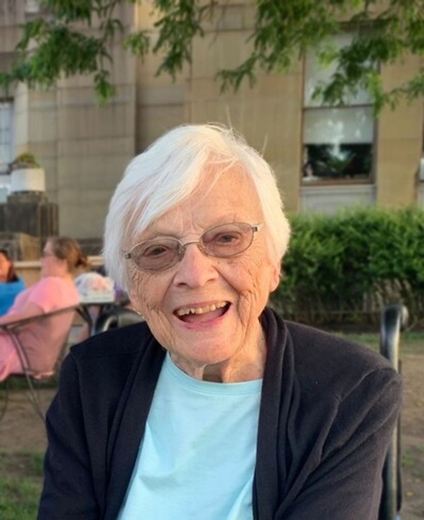 Joan Charlotte Smith Profile Photo