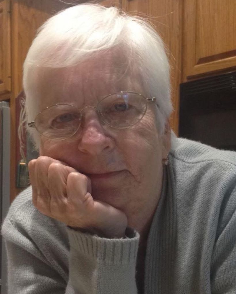 Elizabeth "Liz" Farr Latuch