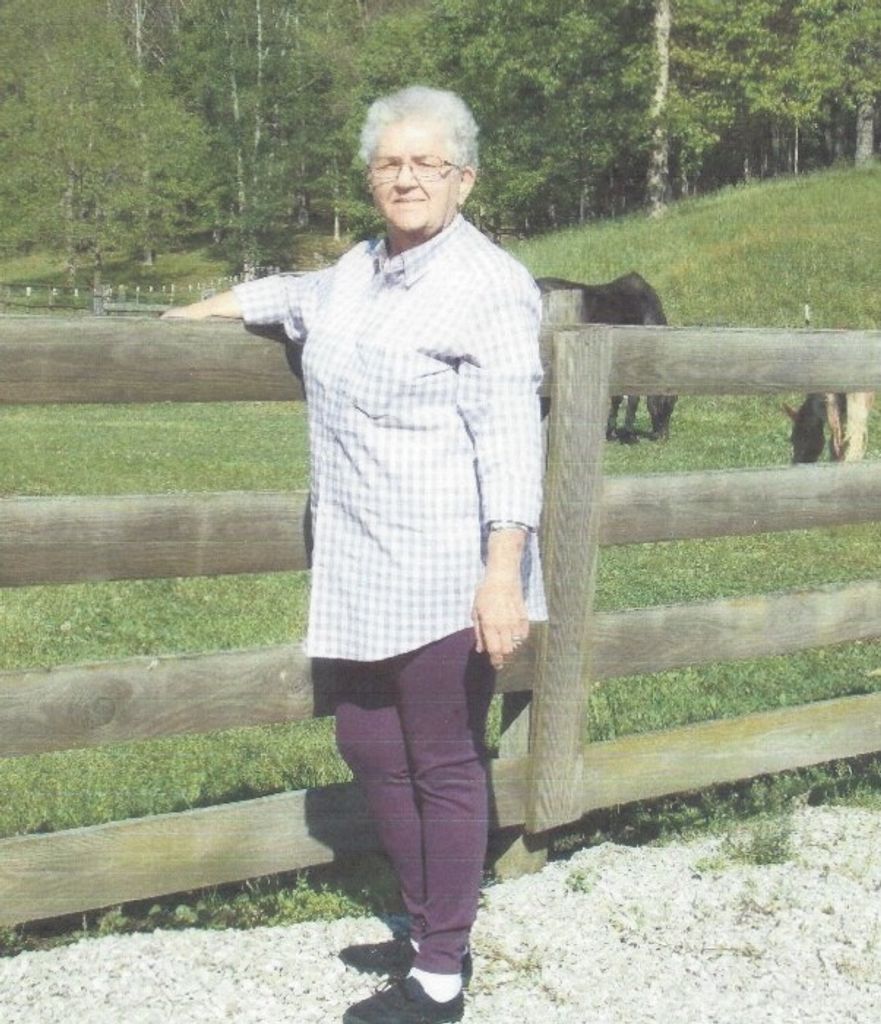 Nadine Louise (Bell)  Padgett