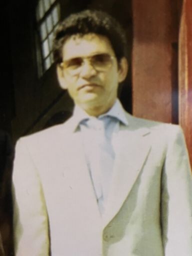 Robert DeFreitas photo gallery thumbnail 1 of 23