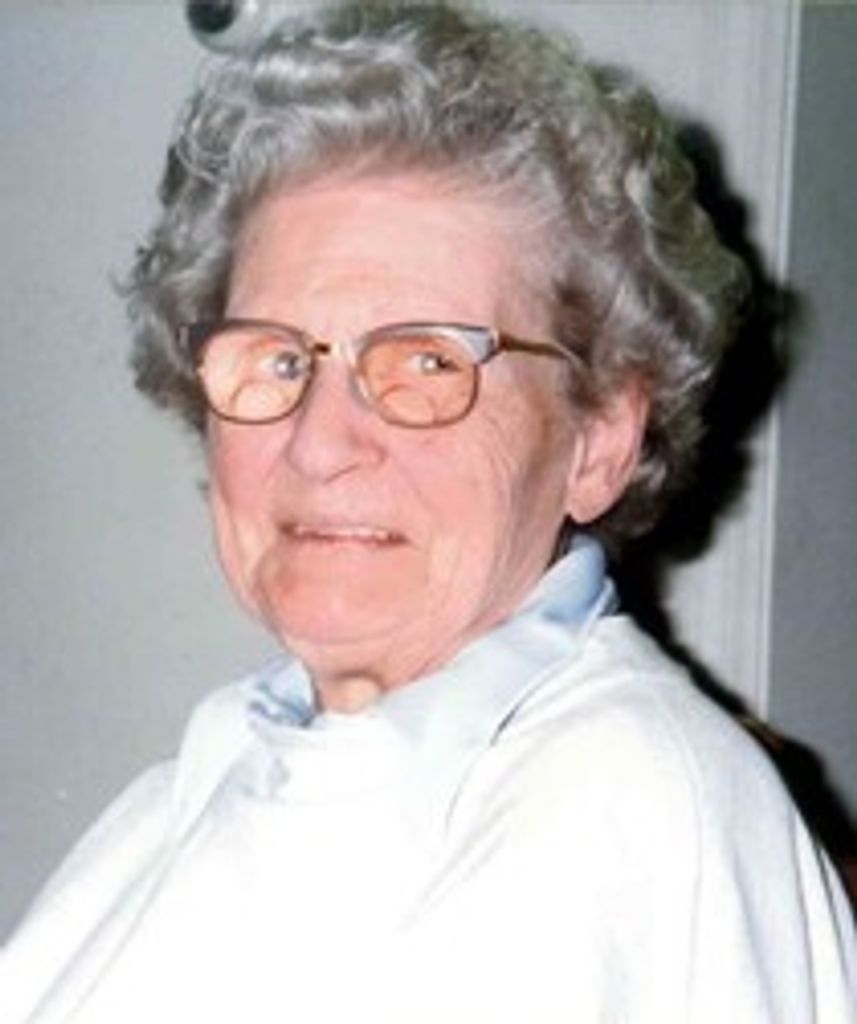 Evelyn (Heffner)  Hall