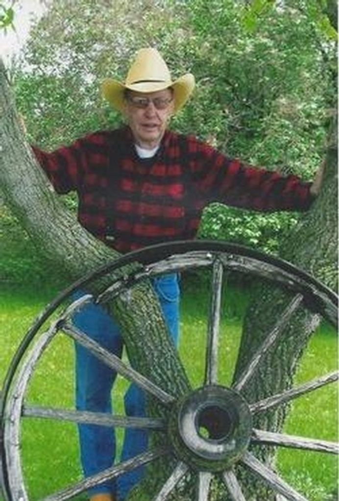 Wallace Glen Larson Profile Photo