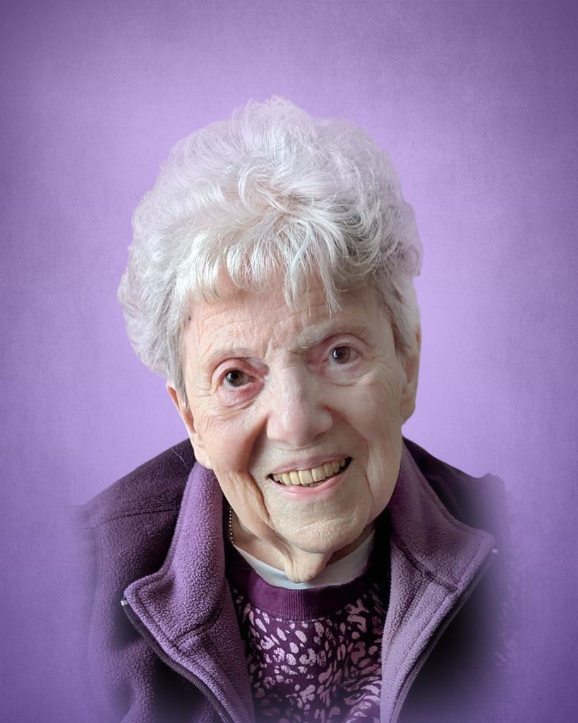 Mae Helen Gutowski Profile Photo