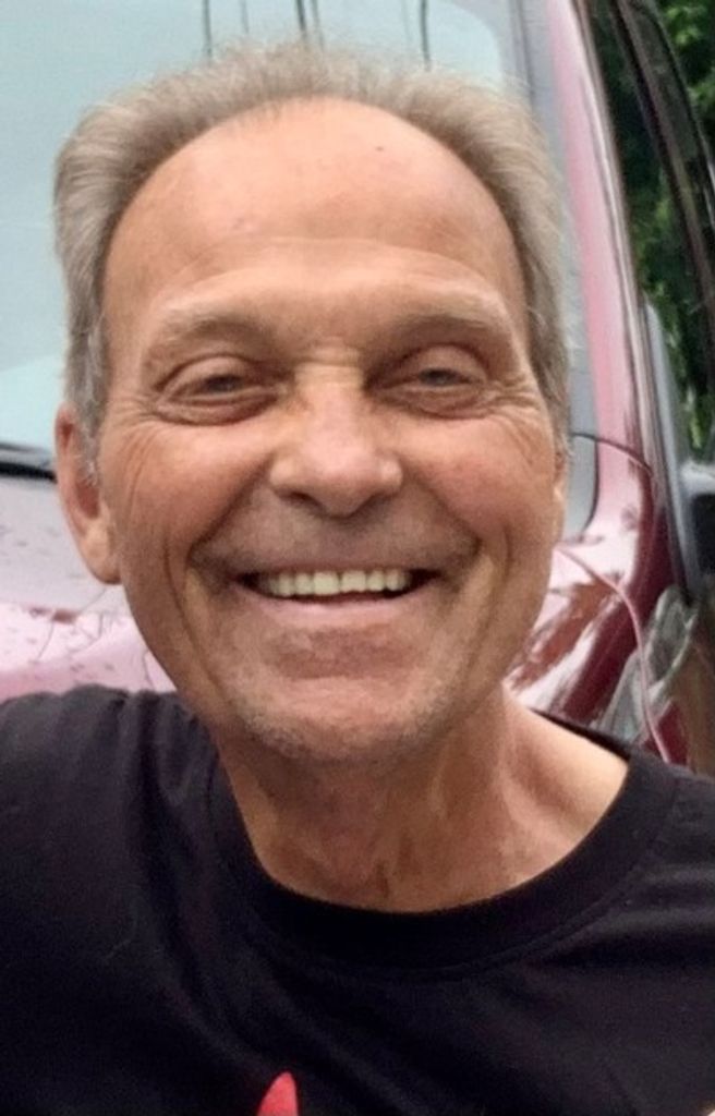 Dwight Andrew Lunnie Profile Photo
