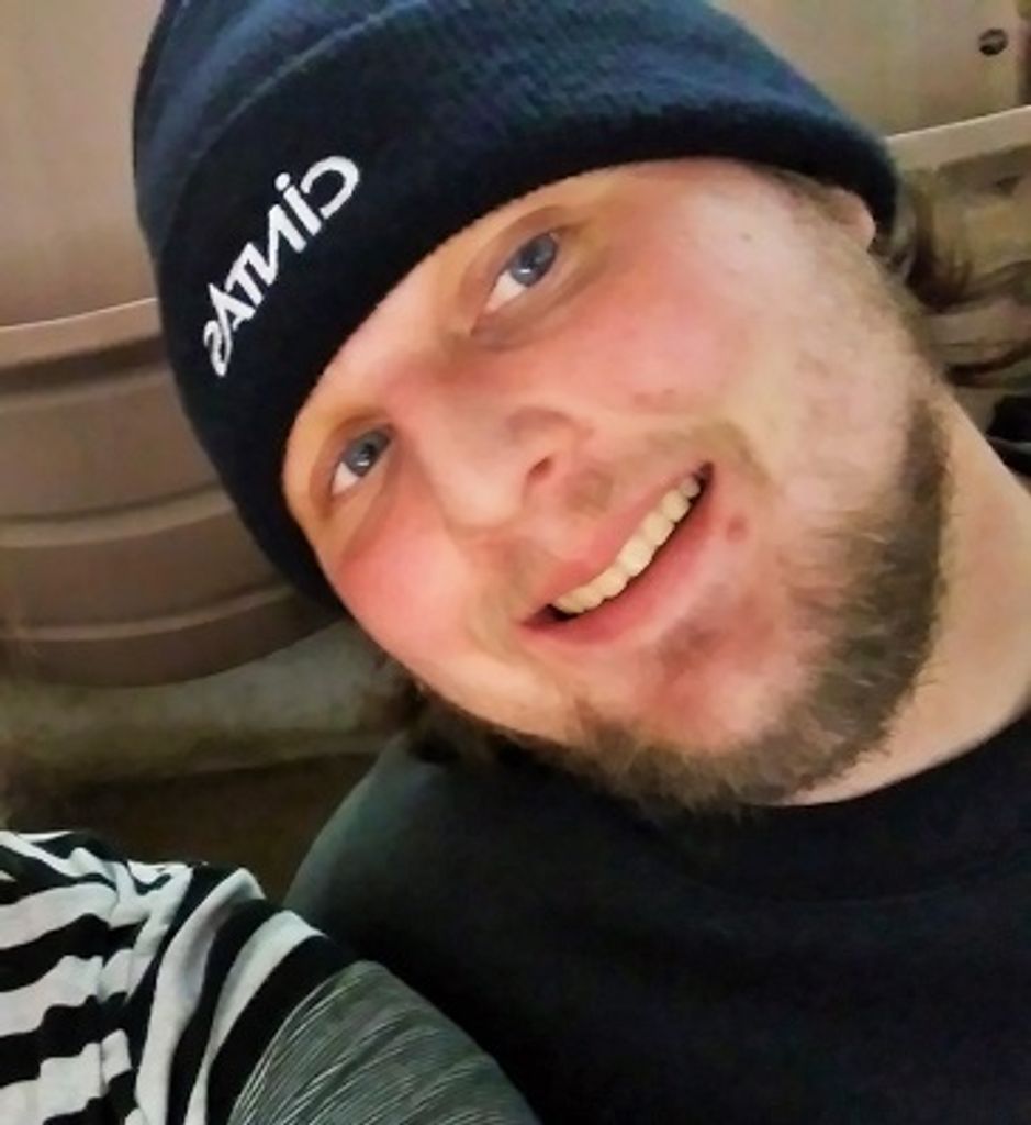 Joshua Lamont Cox Profile Photo