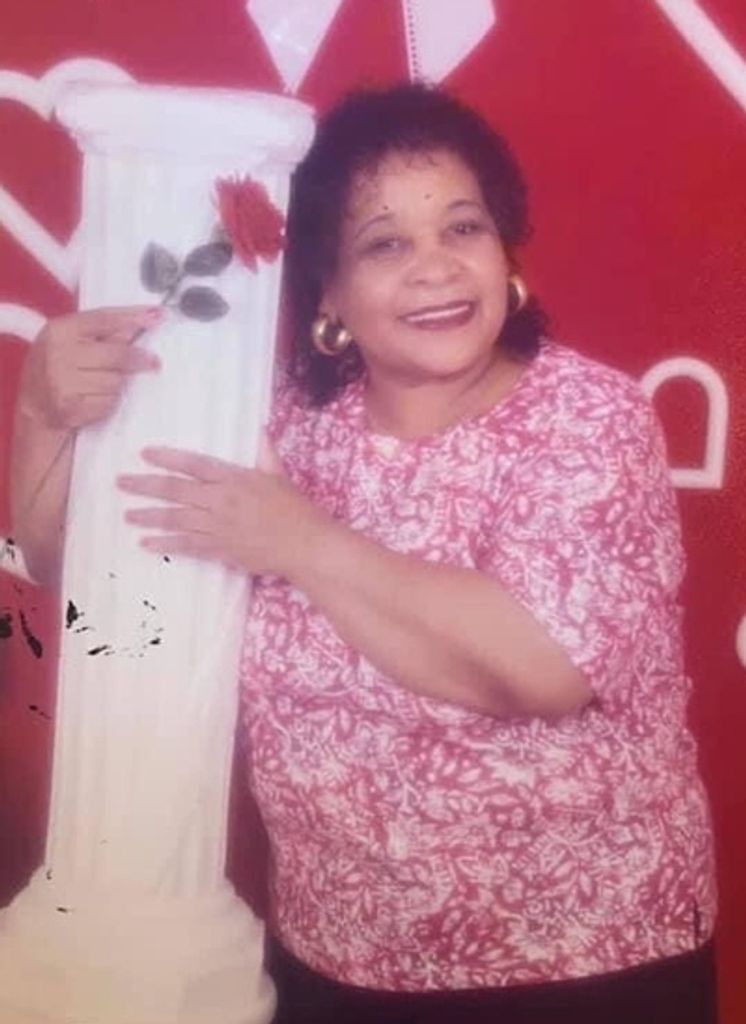 Nell Marie Robinson Profile Photo