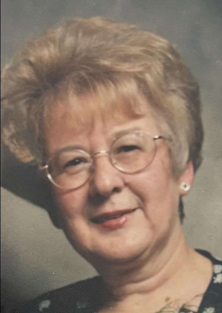 Elizabeth Robbins Svec Profile Photo