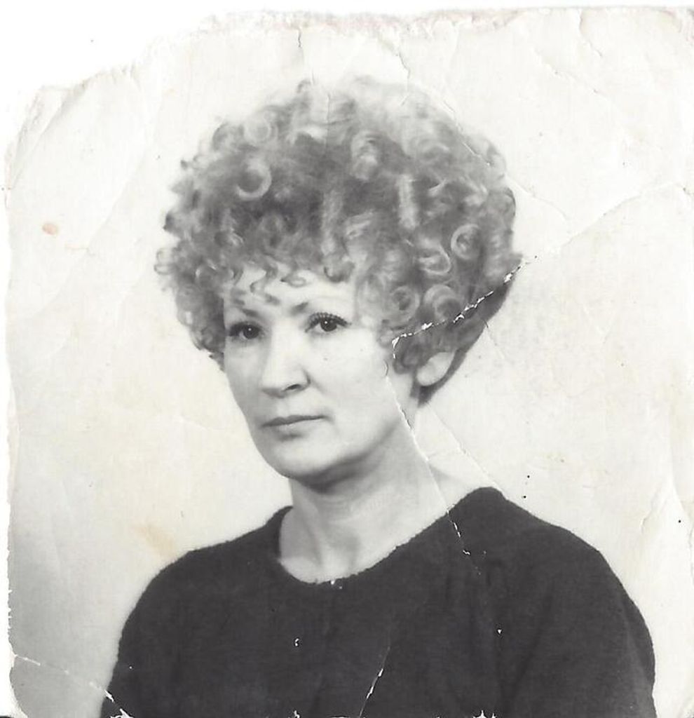 Janina Overley
