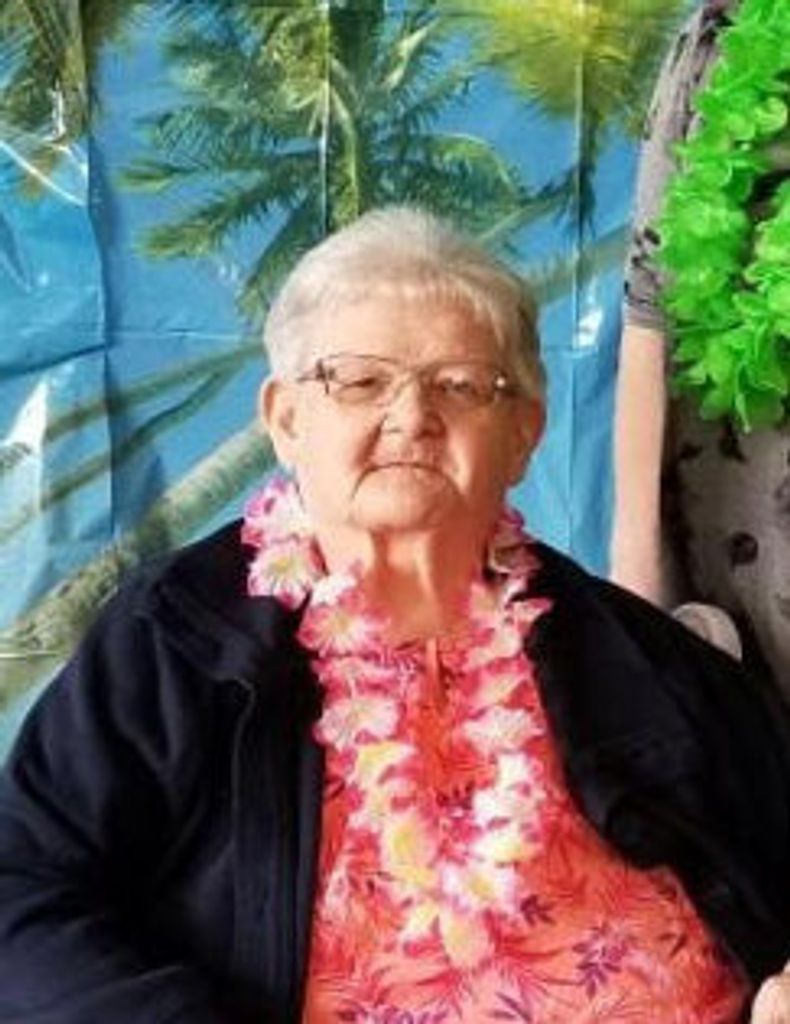 Donna L. (Gaston)  Weaver