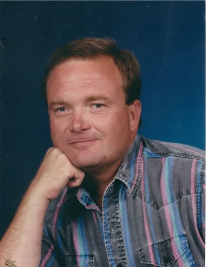 Michael Louis Helton Profile Photo