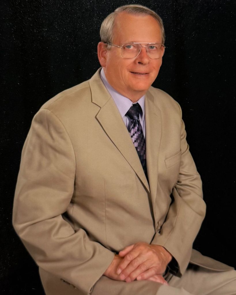 Vernon Raymond Schweer Profile Photo