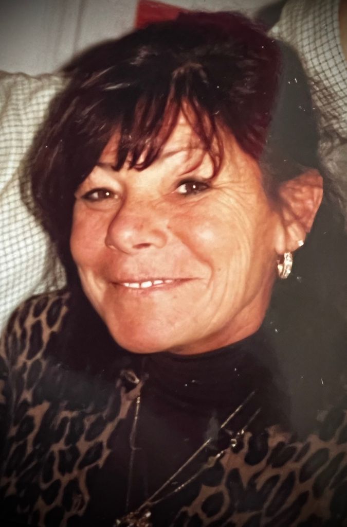 Carol Considine Profile Photo