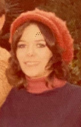 Barbara Ellis photo gallery thumbnail 14 of 50