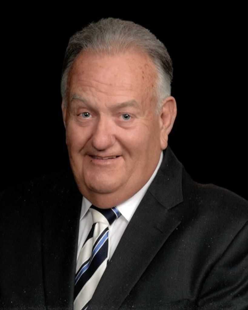 Thomas E Myers