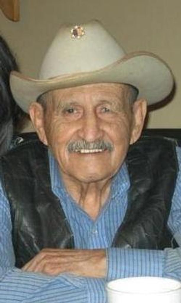 Miguel Flores Profile Photo