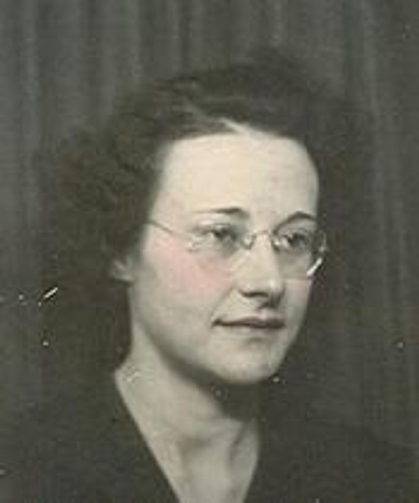 Ella Mae Lee