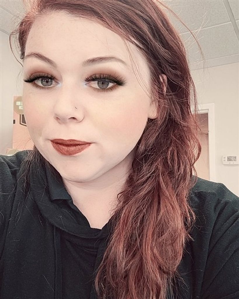 Victoria Jean Donohue Profile Photo