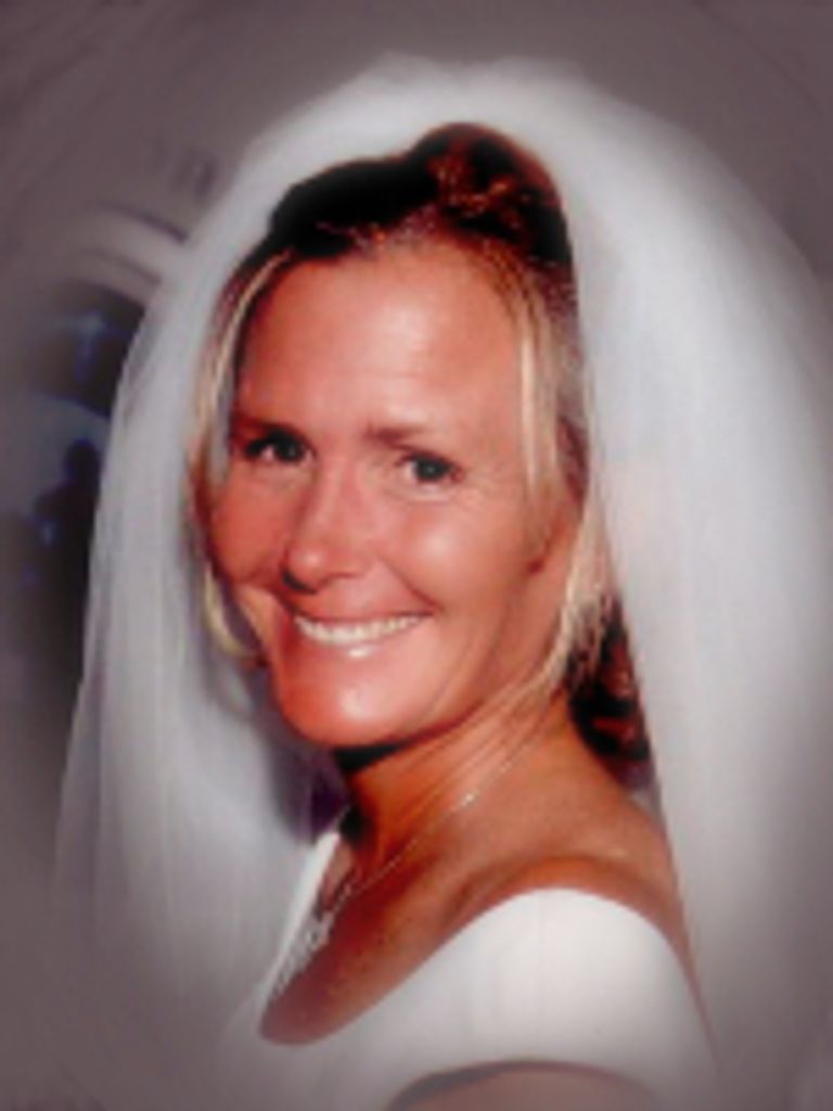 Elyse Anne Geldermann-Pesola Profile Photo