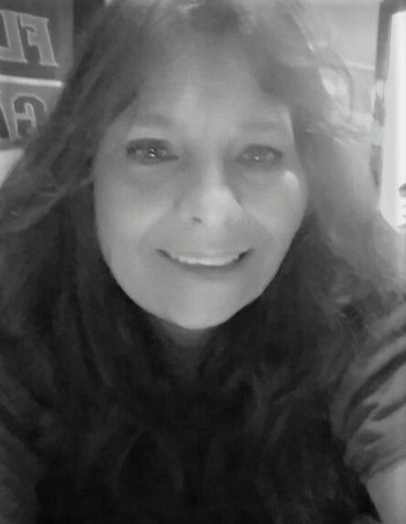 Lois Yvonne Crews-Johnston