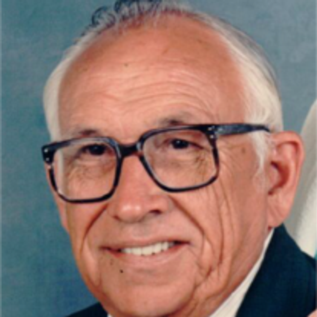 Clell Holmes