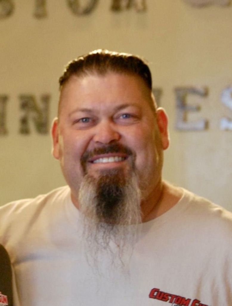 Troy Dando Profile Photo