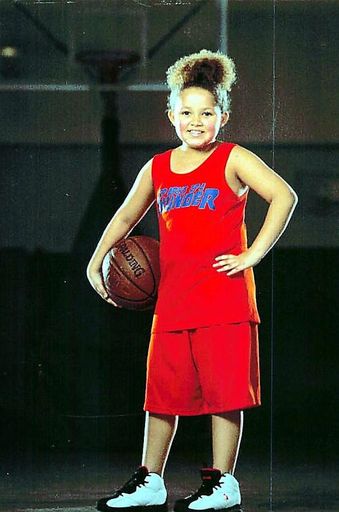 Earline Wilson photo gallery thumbnail 44 of 85