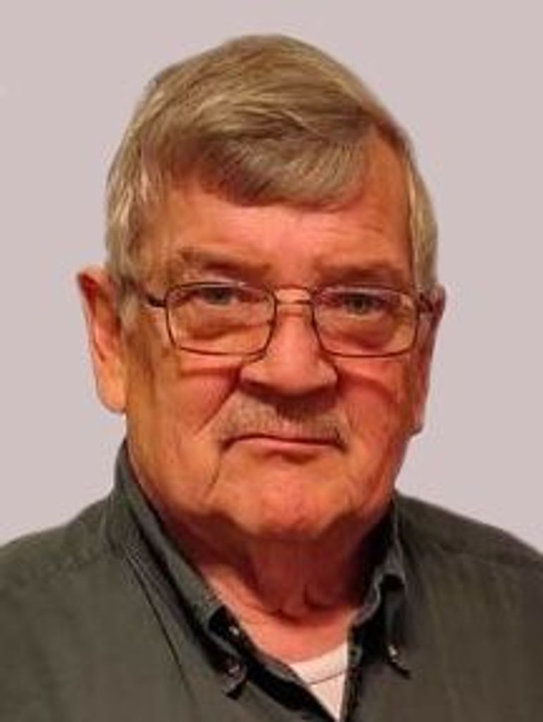 Charles "Chuck" Drouillard Profile Photo