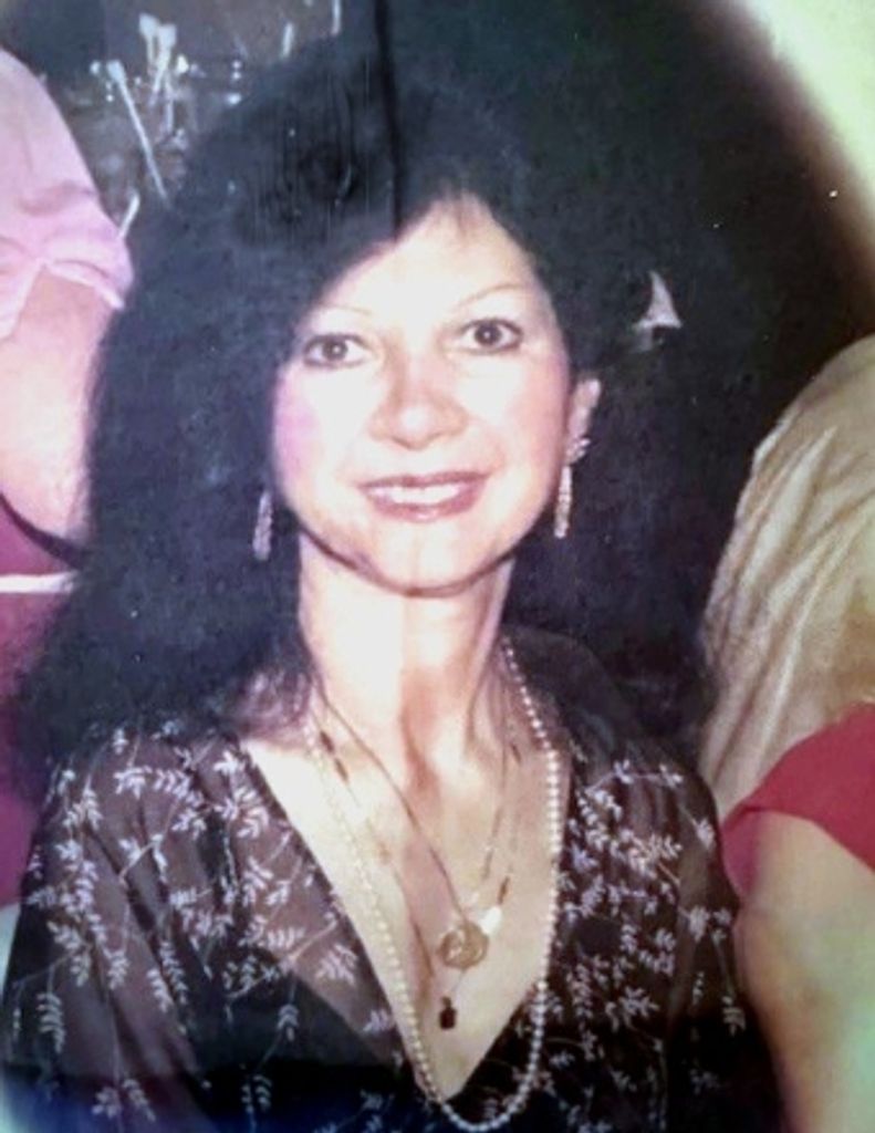 Nicolette  R. Ozzimo