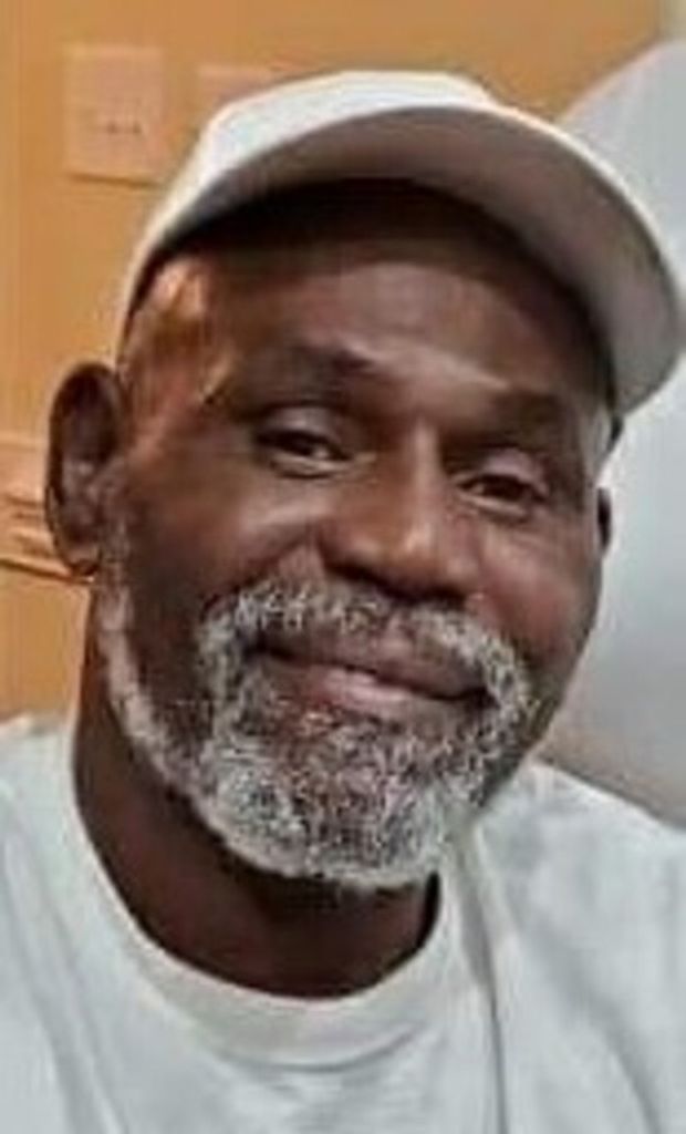 Donnie Hue Tomlin Profile Photo