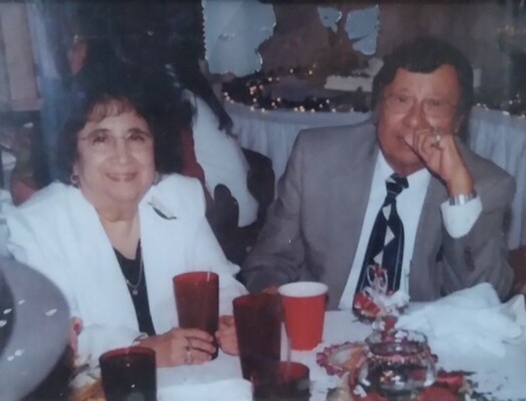 Dora + Felix Camargo