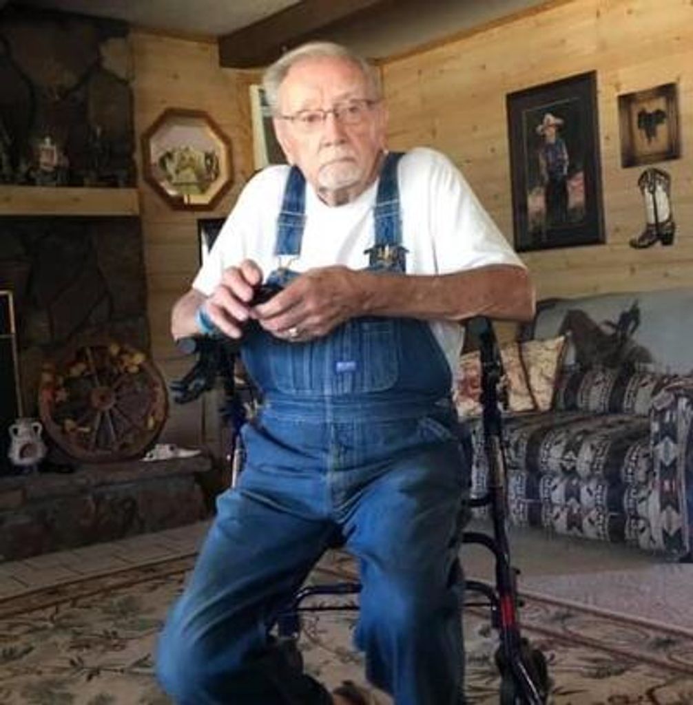Lester W Fischer Profile Photo