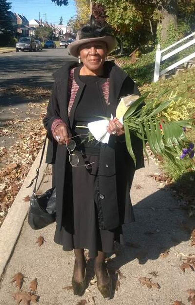 Maxine Brown Profile Photo