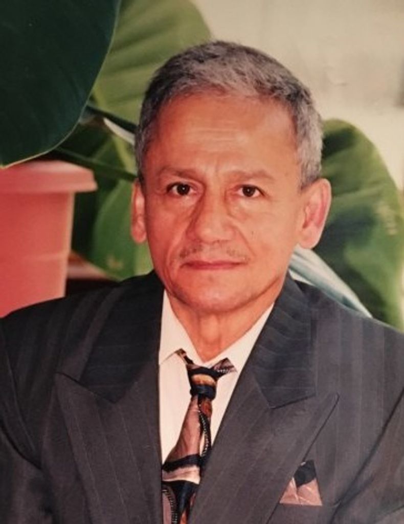 Carlos E. Alarcon Profile Photo