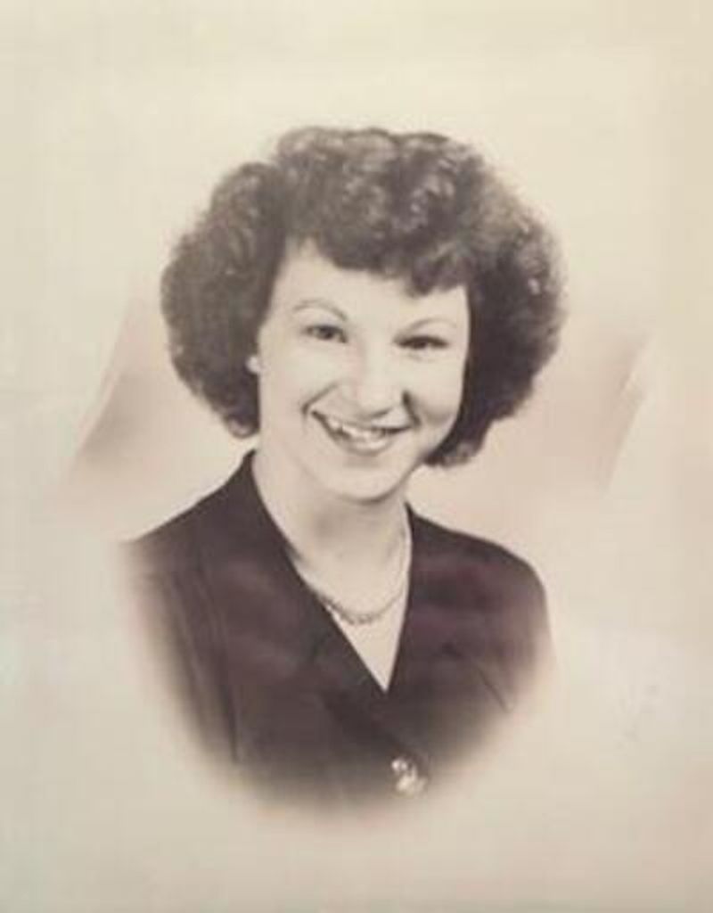 Shirley Mae Darouse Profile Photo